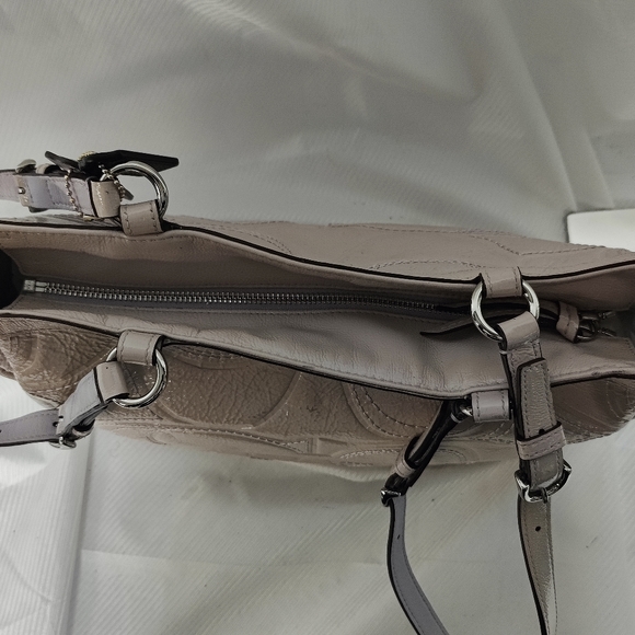 COACH GALLERY Signature C Stitch Patent Leather Zippered TOTE Shoulder Bag Cream - Picture 6 of 11